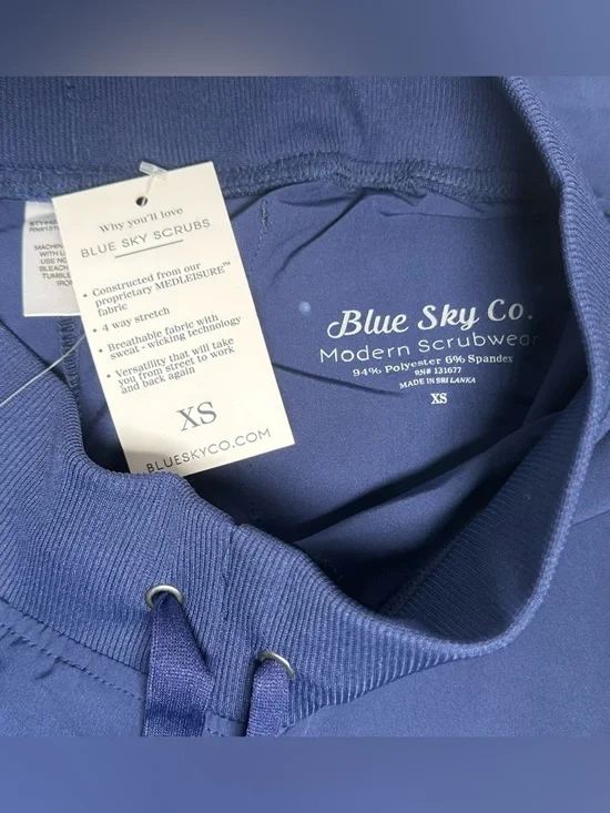 Blue Sky Navy Blue Peyton 7-Pocket Straight-Leg Cargo Scrub Pants - Picture 6 of 7